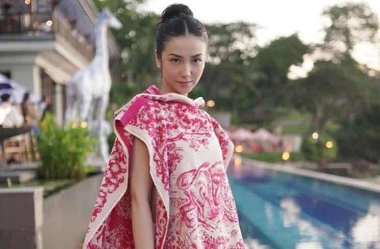 Artis Jarang Umbar Kehidupan Pribadi. (Instagram/@vaelovexia)