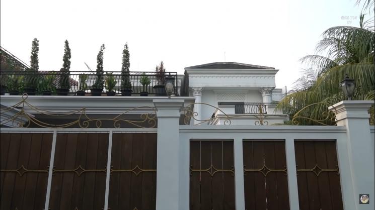 Rumah Artis yang Harganya di Atas Rp 10 Miliar (YouTube/Qiss You TV)