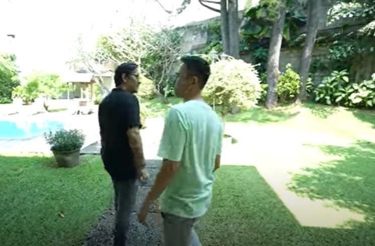 Potret Rumah Baru Raffi Ahmad. (YouTube/Taulany TV)