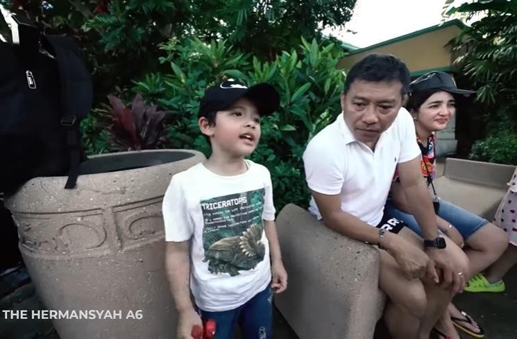 Momen Arsya Hermansyah Dibawa ke Rumah Sakit saat Liburan (YouTube/The Hermansyah A6)