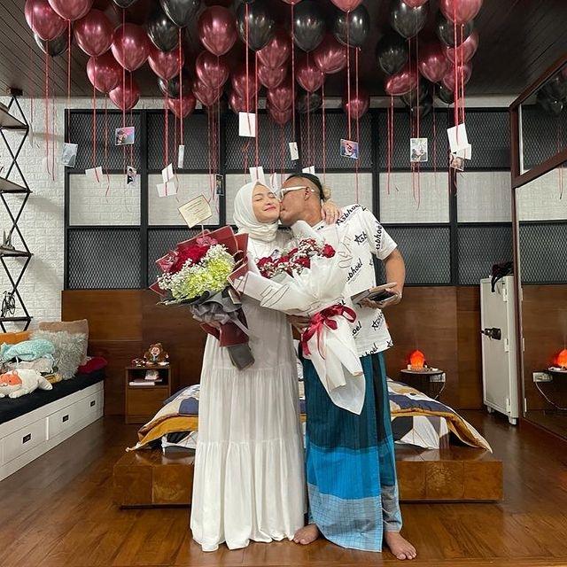 Perjalanan Cinta Sule dan Nathalie Holscher. (Instagram/ferdinan_sule)