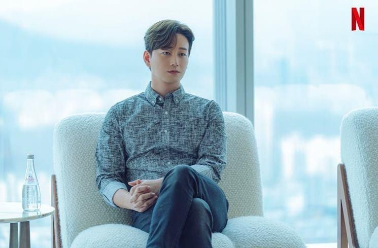 Adu Gaya Lee Hyun Wook dan Park Hoon di Remarriage and Desires (Instagram/@netflixkr)