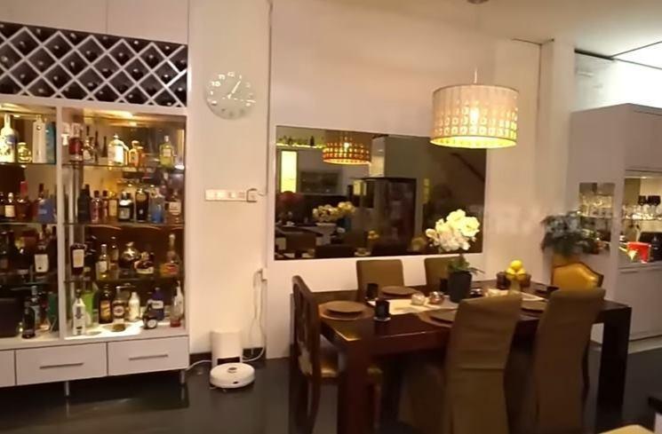 Rumah Kiki Fatmala. (YouTube/TRANS7 OFFICIAL)