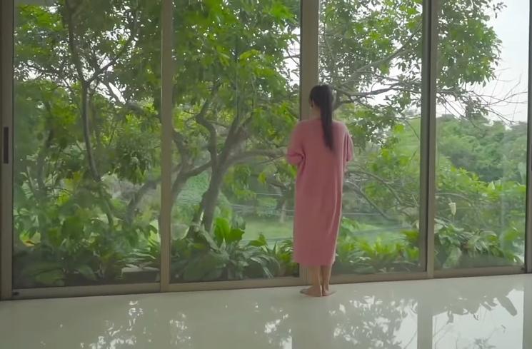 Rumah Dewi Perssik yang Harganya Rp 30 Miliar (YouTube DEWI PERSSIK)