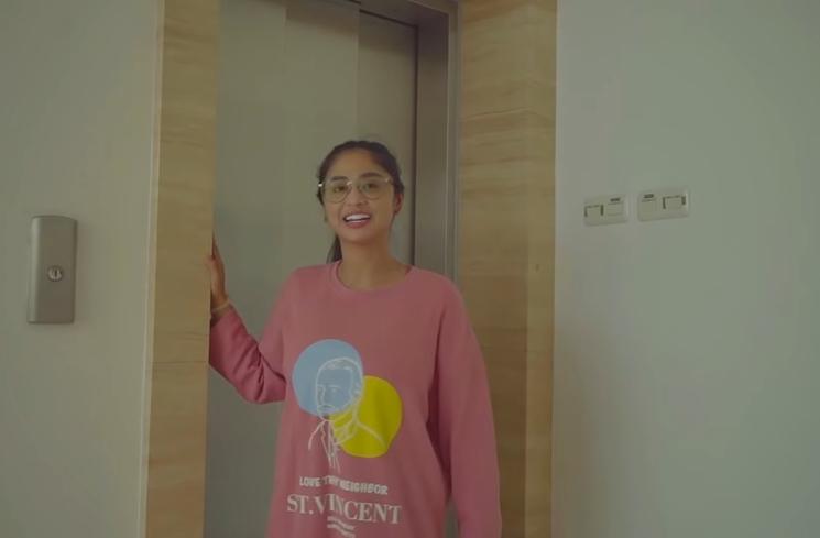 Rumah Dewi Perssik yang Harganya Rp 30 Miliar (YouTube DEWI PERSSIK)