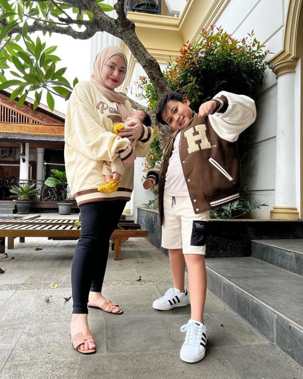 Potret kedekatan Ferdi dan Nathalie Holscher (Instagram/@nathalieholscher)