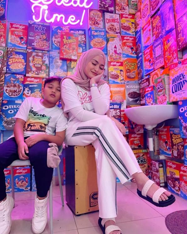 Potret kedekatan Ferdi dan Nathalie Holscher (Instagram/@nathalieholscher)