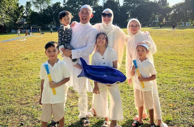 Momen Artis Rayakan Idul Adha Bareng Keluarga (instagram/@zaskiadyamecca)