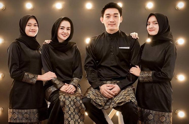 Momen Artis Rayakan Idul Adha Bareng Keluarga (instagram/@ifanseventeen)