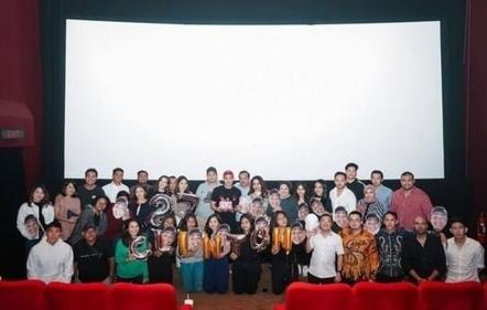 Artis Sewa Bioskop untuk Acara Pribadi. (Instagram/robclintonkardinal)
