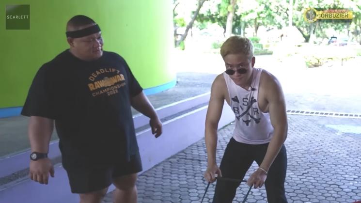 Potret Azka Corbuzier Tarik Truk 5 Ton (YouTube Azka Corbuzier)
