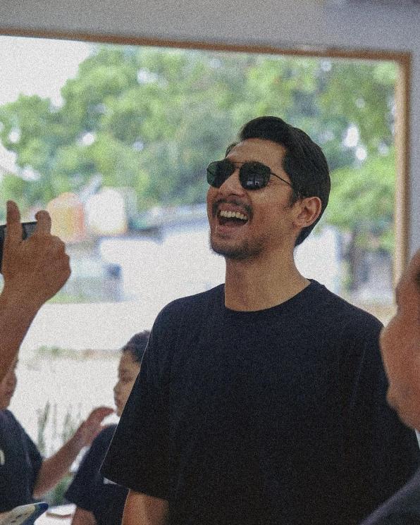 Artis Indonesia Berzodiak Cancer (Instagram/@arya.saloka)