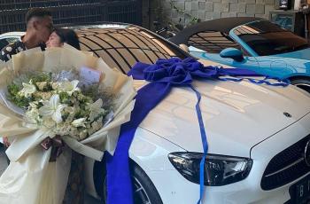 9 Momen Kejutan Ulang Tahun Ussy Sulistiawaty, Speechless Dapat Kado Mobil