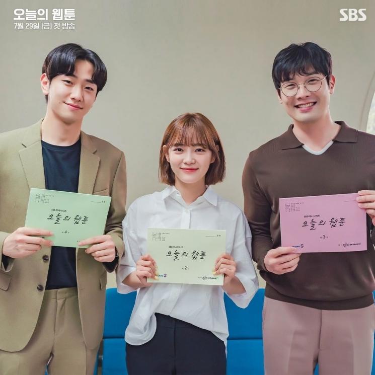 Adu Gaya YoonA SNSD dan Kim Sejeong di Drama Baru (Instagram/@sbsdrama.official)