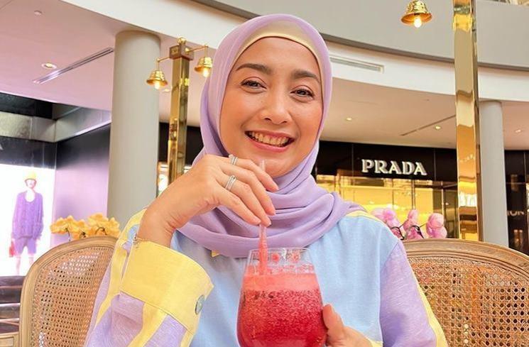 Potret Artis Ratu Sinetron Indonesia. (Instagram/@desyratnasariterdepan)