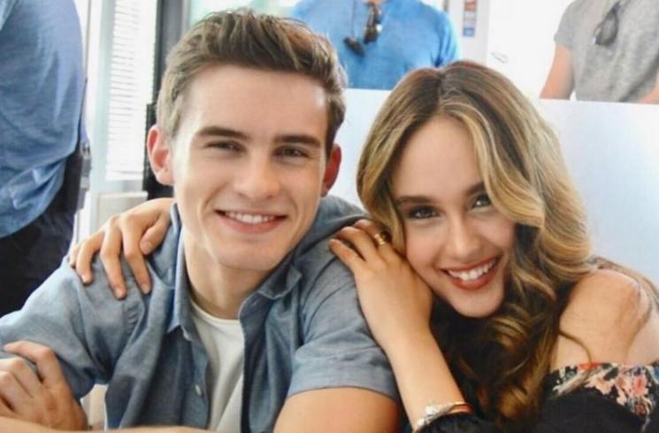 Potret Kedekatan Cinta laura dengan Artis Mancanegara. (Instagram/claurakiehl)