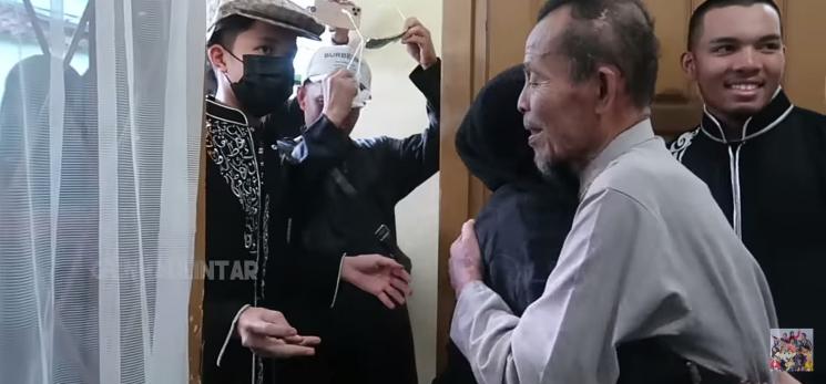 Momen Gen Halilintar Bertemu Atuk(YouTube/GEN HALILINTAR)