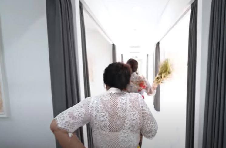 Potret Klinik MS Glow di Bali. (YouTube/Maharani Kemala)