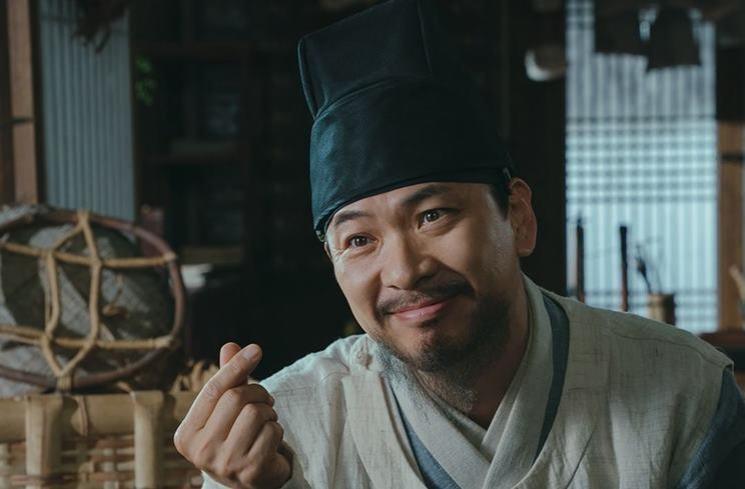 Potret Kim Sang Kyung di Poong The Joseon Psychiatrist (Instagram/@tvn_drama)