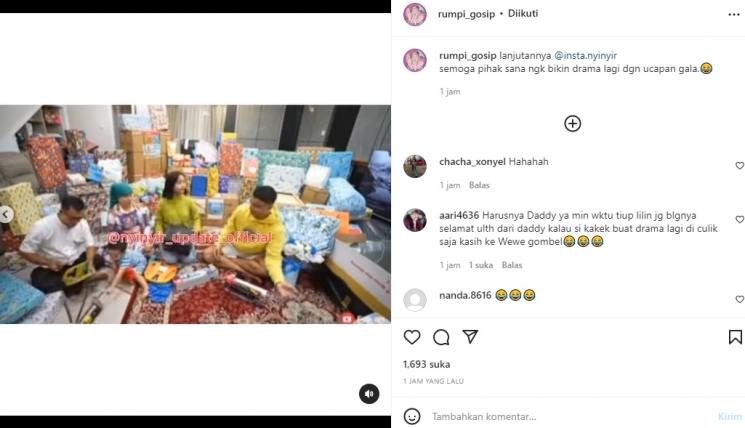 Fuji Unboxing Kado dari Doddy Sudrajat dan Mayang. (Instagram/rumpi_gosip)