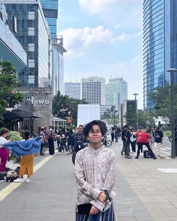 Potret Seleb Ikut Nongkrong di Citayam Fashion Week (instagram/fatehhalilintar)