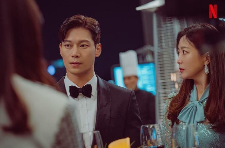 Potret Park Hoon di Remarriage and Desires (Instagram/@netflixkr)