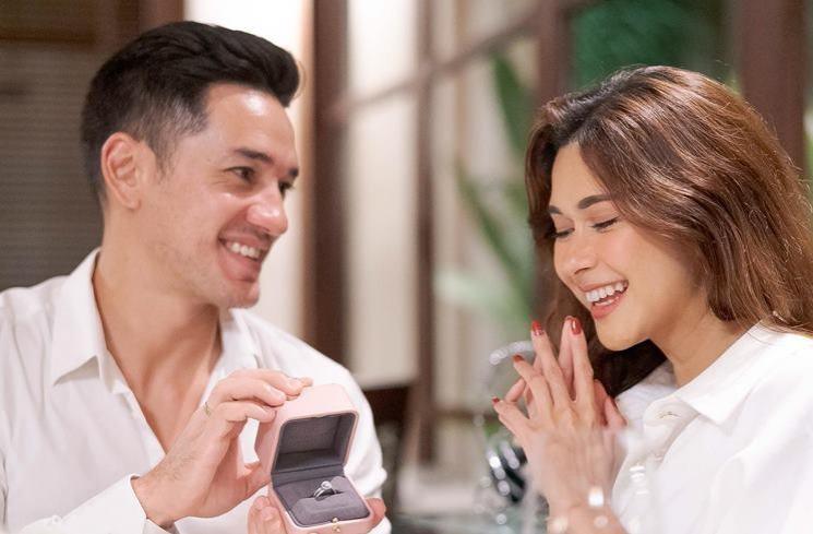 Potret mesra Nana Mirdad dan Andrew White. (Instagram/@nanamirdad_)