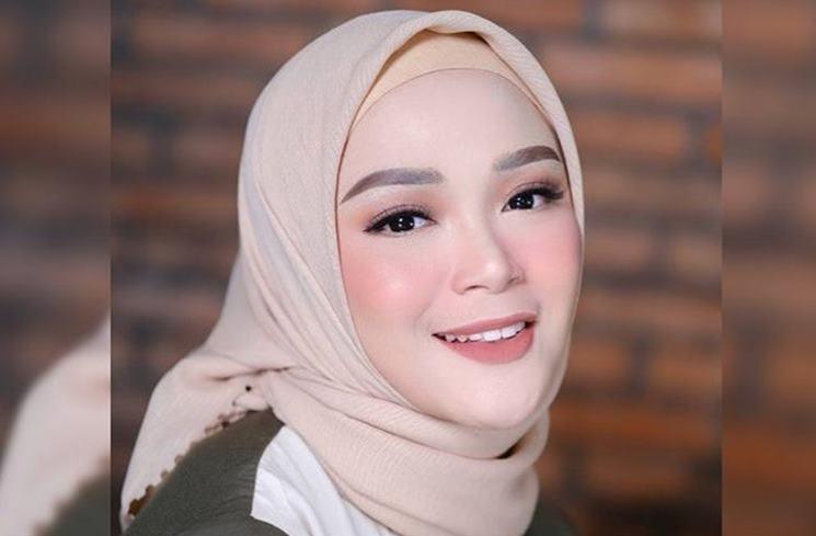 Artis dan Pesohor Pernah Ditaksir Raffi Ahmad. (Instagram/shezaidris)