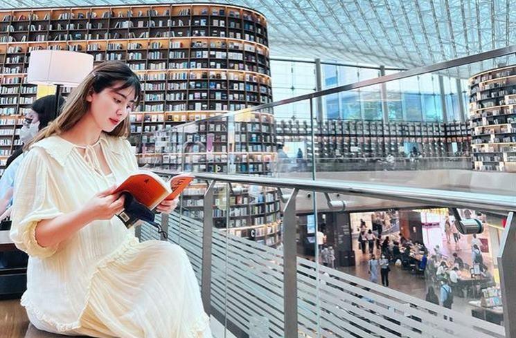 Potret Felicya Angelista di Korea Selatan. (Instagram/@felicyangelista_)