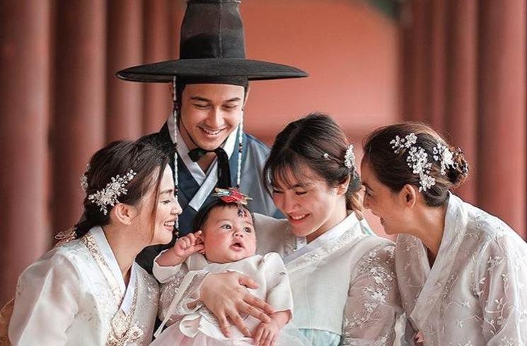 Potret Felicya Angelista di Korea Selatan. (Instagram/@felicyangelista_)
