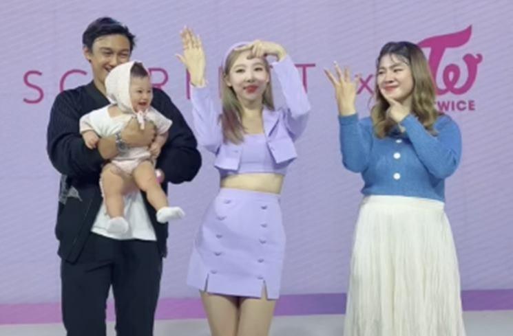 Potret Felicya Angelista di Korea Selatan. (Instagram/@felicyangelista_)
