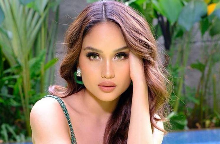 Artis dan Pesohor Pernah Ditaksir Raffi Ahmad. (Instagram/claurakiehl)