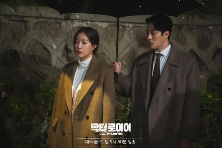 Adegan Berkesan Doctor Lawyer (Instagram/mbcdrama_now)