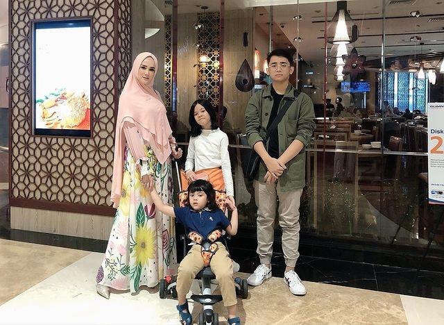 Potret Mulan Jameela Momong Anak (instagram/@mulanjameela1)