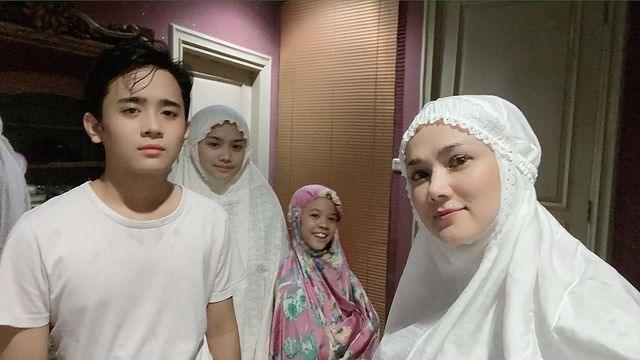 Potret Mulan Jameela Momong Anak (instagram/@mulanjameela1)
