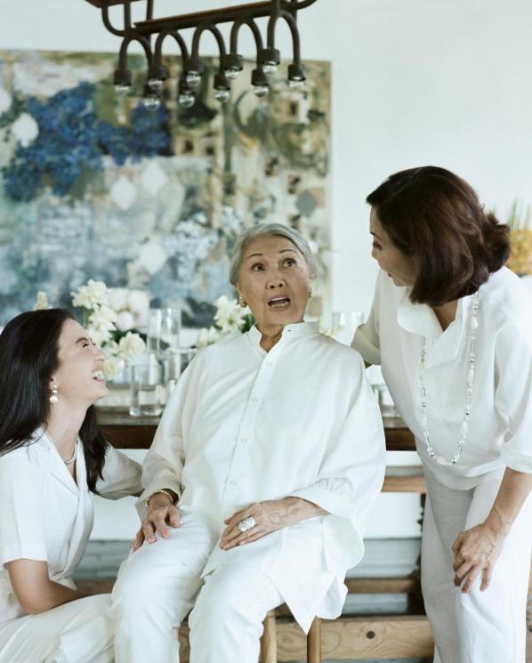 Potret Raline Shah Bersama Sang Nenek. (Instagram/ralineshah)