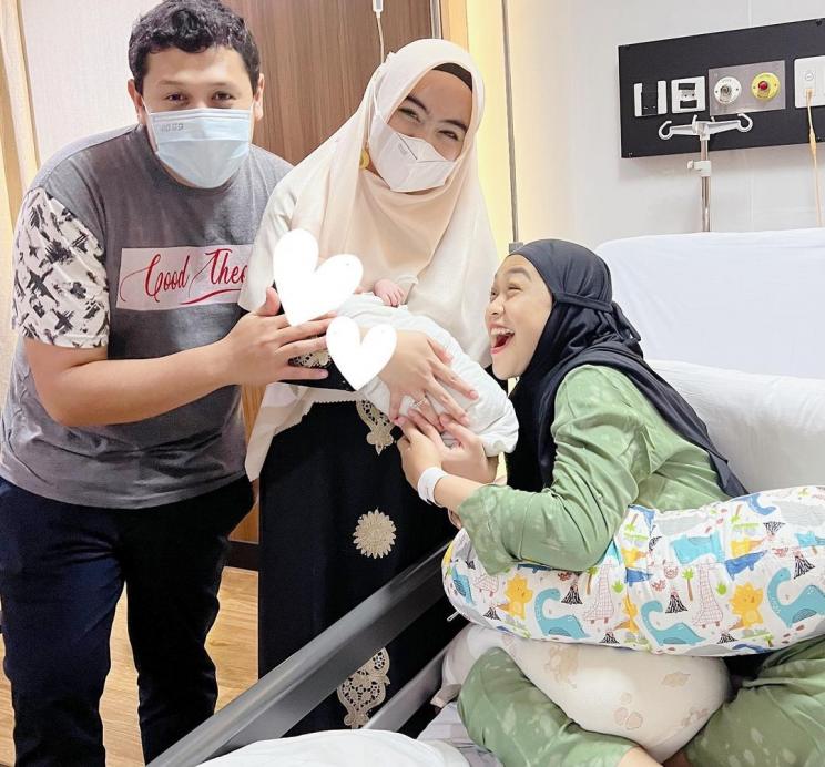 Potret Petakilan Ria Ricis Usai Lahiran (instagram/@dr.shindyputri_)