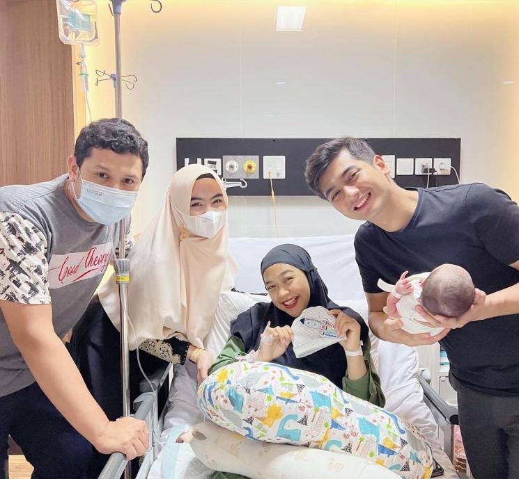 Potret Petakilan Ria Ricis Usai Lahiran (instagram/@dr.shindyputri_)