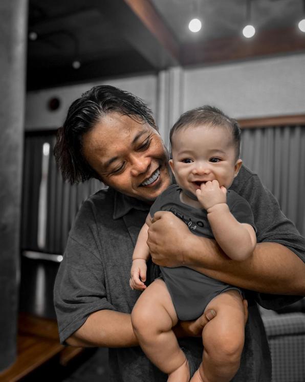 Potret Baby Adzam di Akun Instagramnya (instagram/adzam_adriansyah)