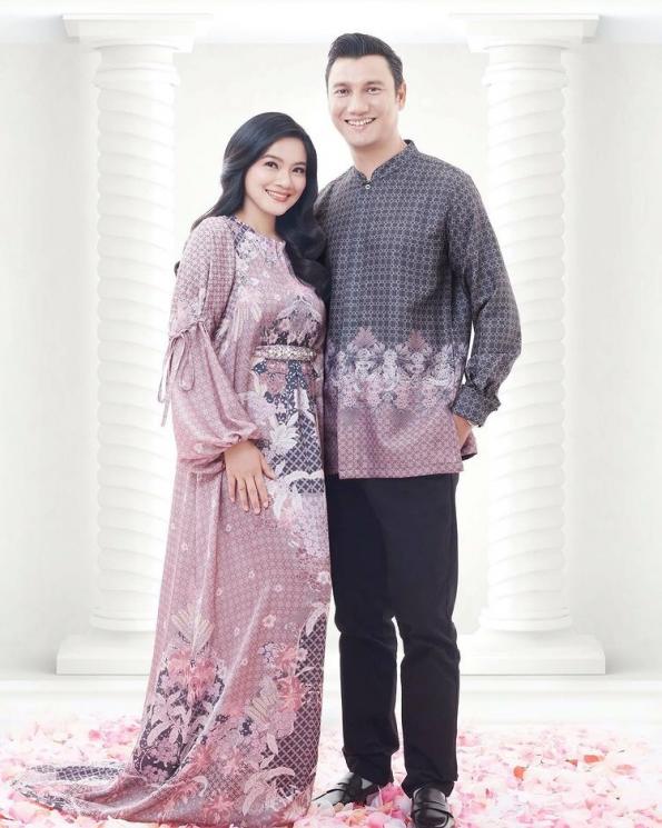 Artis Bikin Bisnis Bareng Pasangan (Instagram/@titik_kamall)