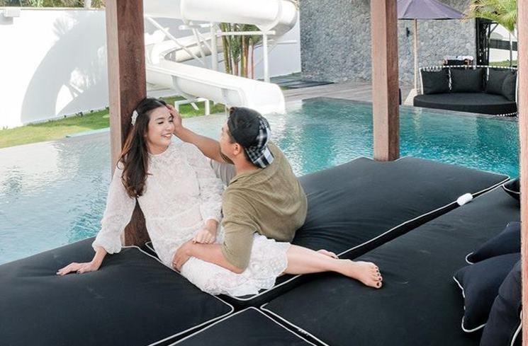 Potret Mesra Glenn Alinskie dan Chelsea Olivia. (Instagram/chelseaoliviaa)
