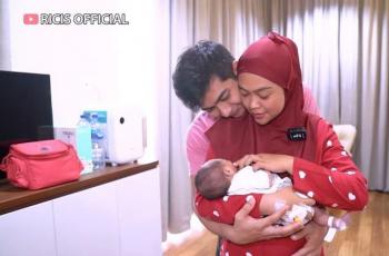 Ria Ricis Dikritik Usai Bikin Konten Menyusui Baby R, Ucapan Teuku Ryan Disorot: Jujur Dengernya Agak Jijik