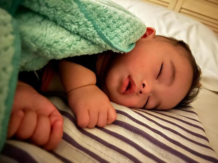 Potret Baby Adzam di Akun Instagramnya (instagram/adzam_adriansyah)