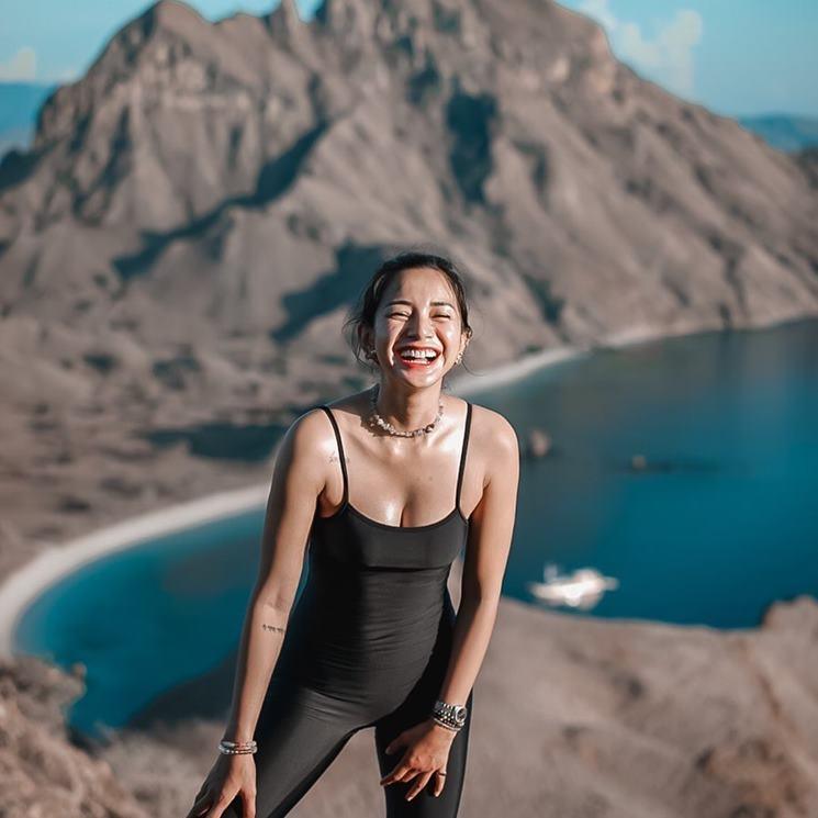 Aktris Pamer Tato Tersembunyi. (Instagram/@kiranalarasati)
