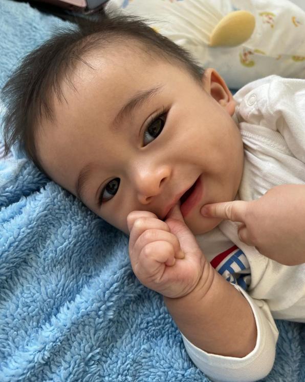 Potret Baby Adzam di Akun Instagramnya (instagram/adzam_adriansyah)