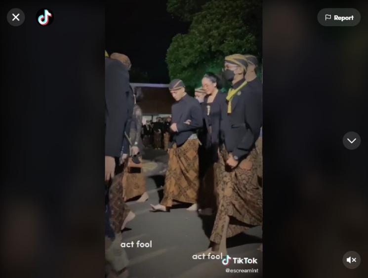 Jefri Nichol ikut ritual malam 1 suro. (TikTok)