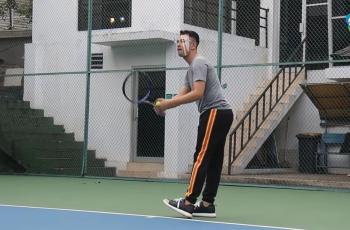 Potret Seleb Main Tenis (YouTube/menoreh TV)