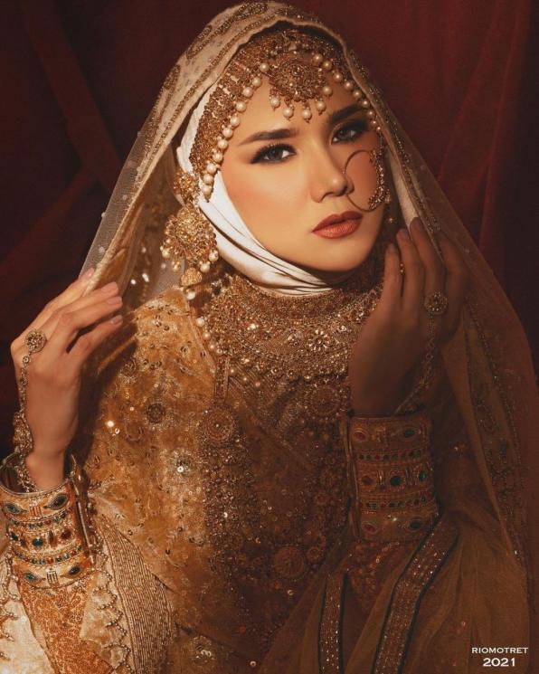 Potret Mulan Jameela Pakai Baju India (instagram/@mulanjameela1)