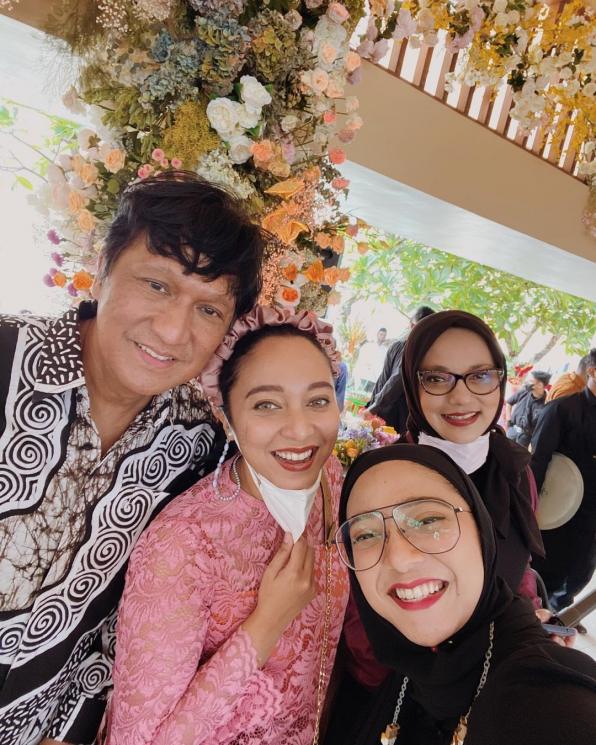 Potret Artis Hadiri Resepsi Mutiara Baswedan (instagram/@chikifawzi)