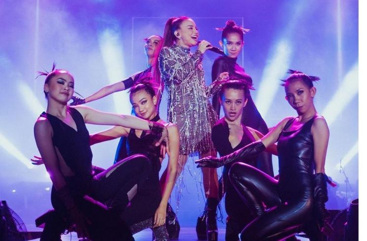 Momen Menarik di Konser Rossa (instagram/itsrossa910)